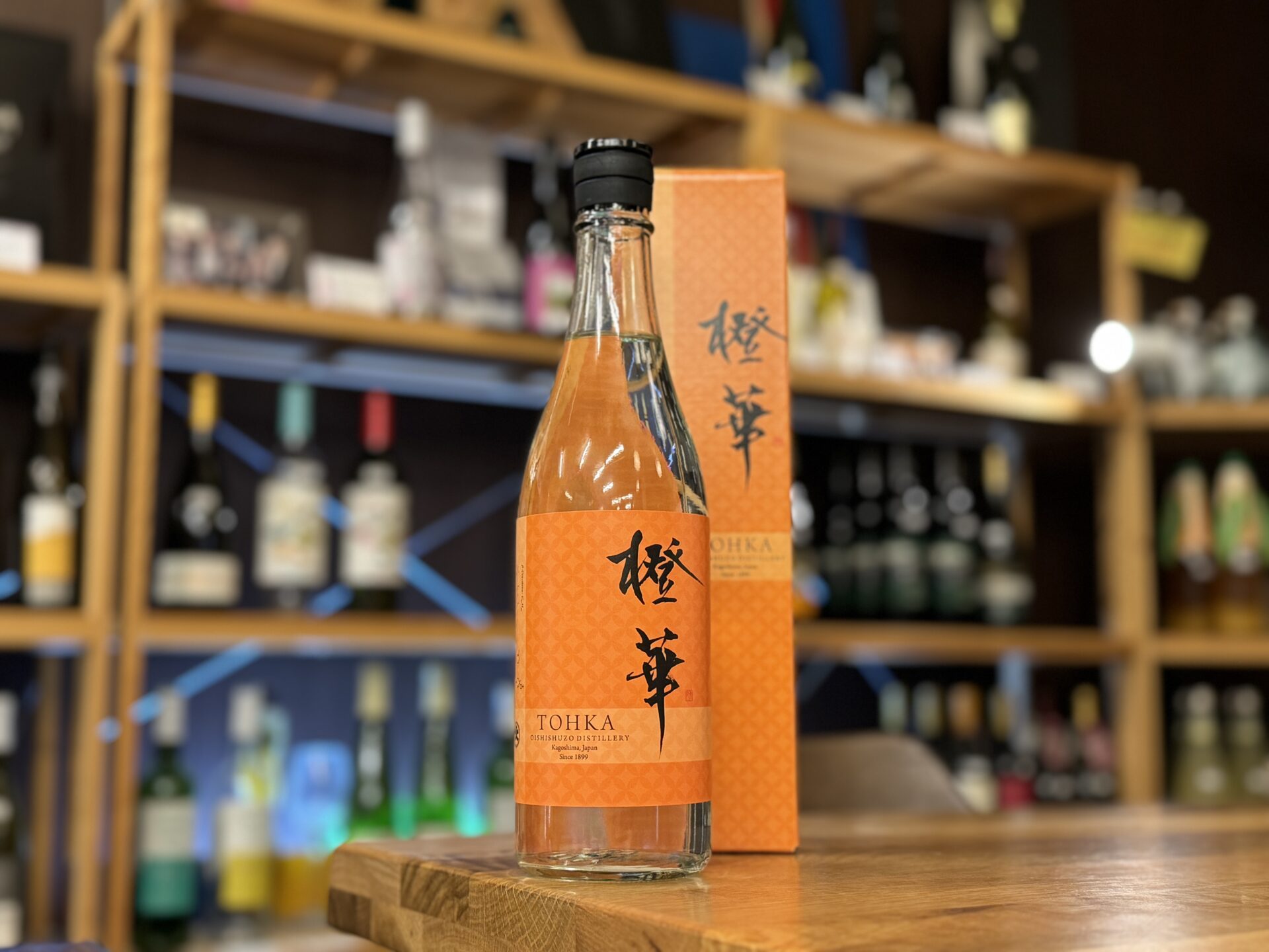 燃ゆる想ひ・華螢のさと 本格焼酎1800ml（華蛍のさと - 知覧醸造