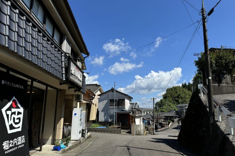 台風一過…今朝は子供達とお店周辺と地域の清掃。