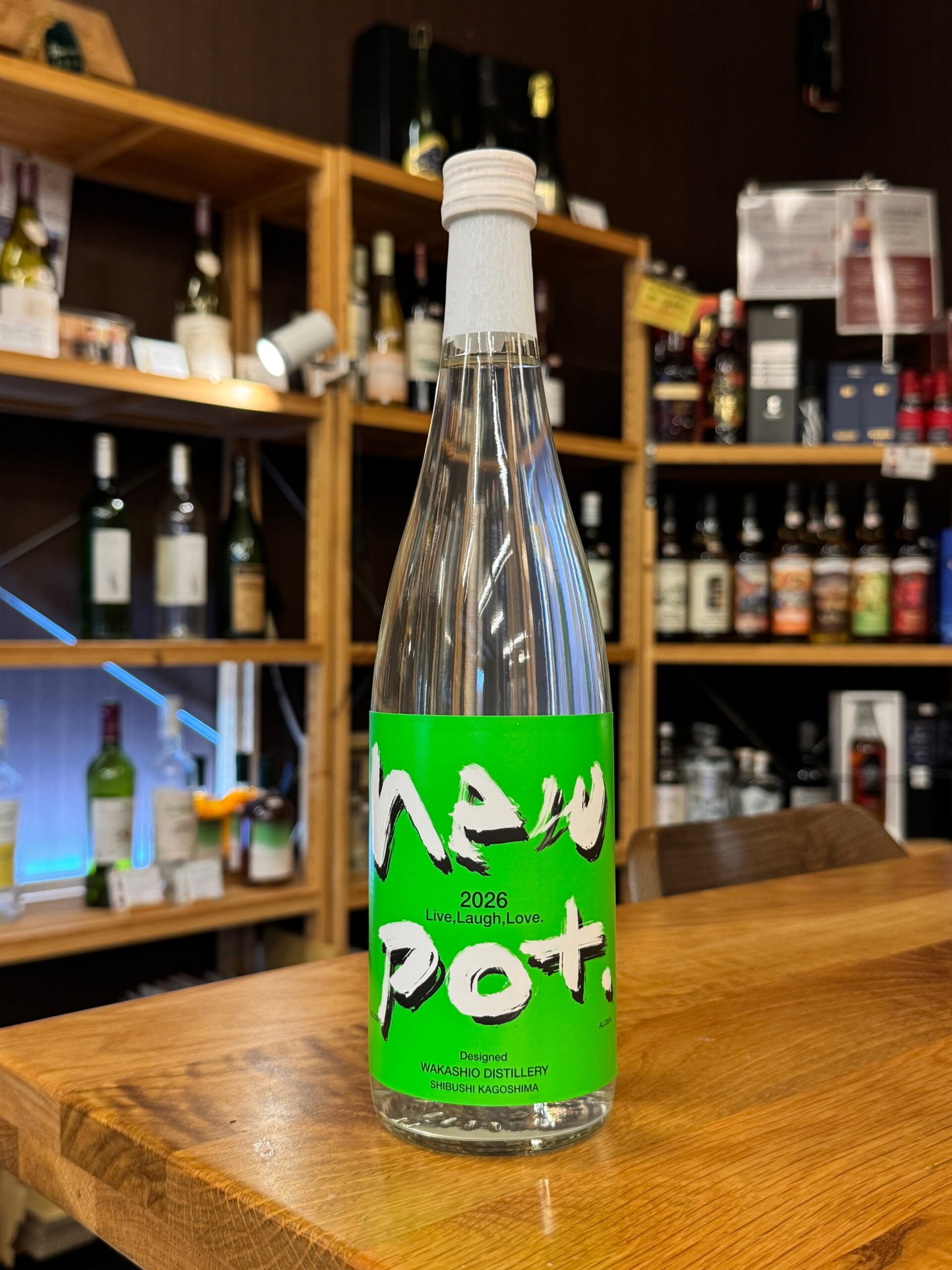 10年貯蔵古酒 430ml 陶器瓶 new pot 2026-Live,Laugh,Love- 25度 720ml 若潮酒造 | 鹿児島本格焼酎