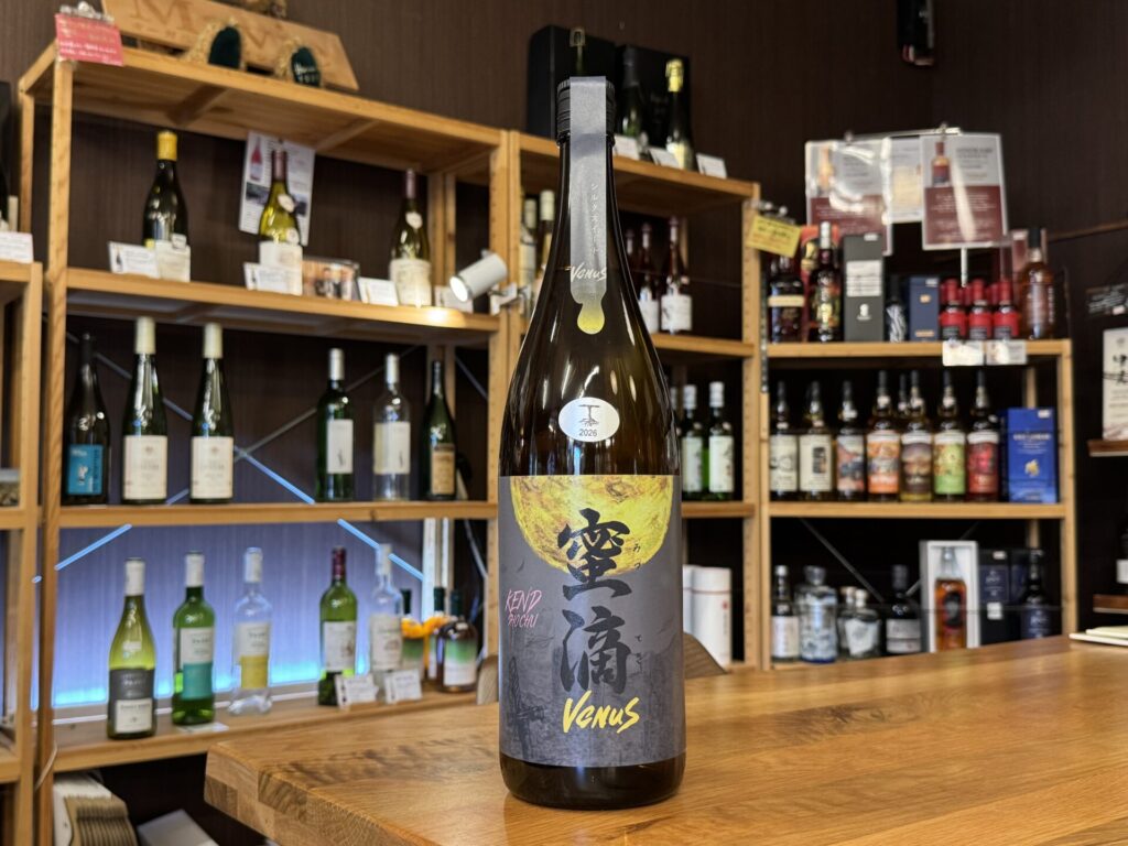 蜜滴 Venus 25度 1800ml 健土/牛ノ根蒸留所